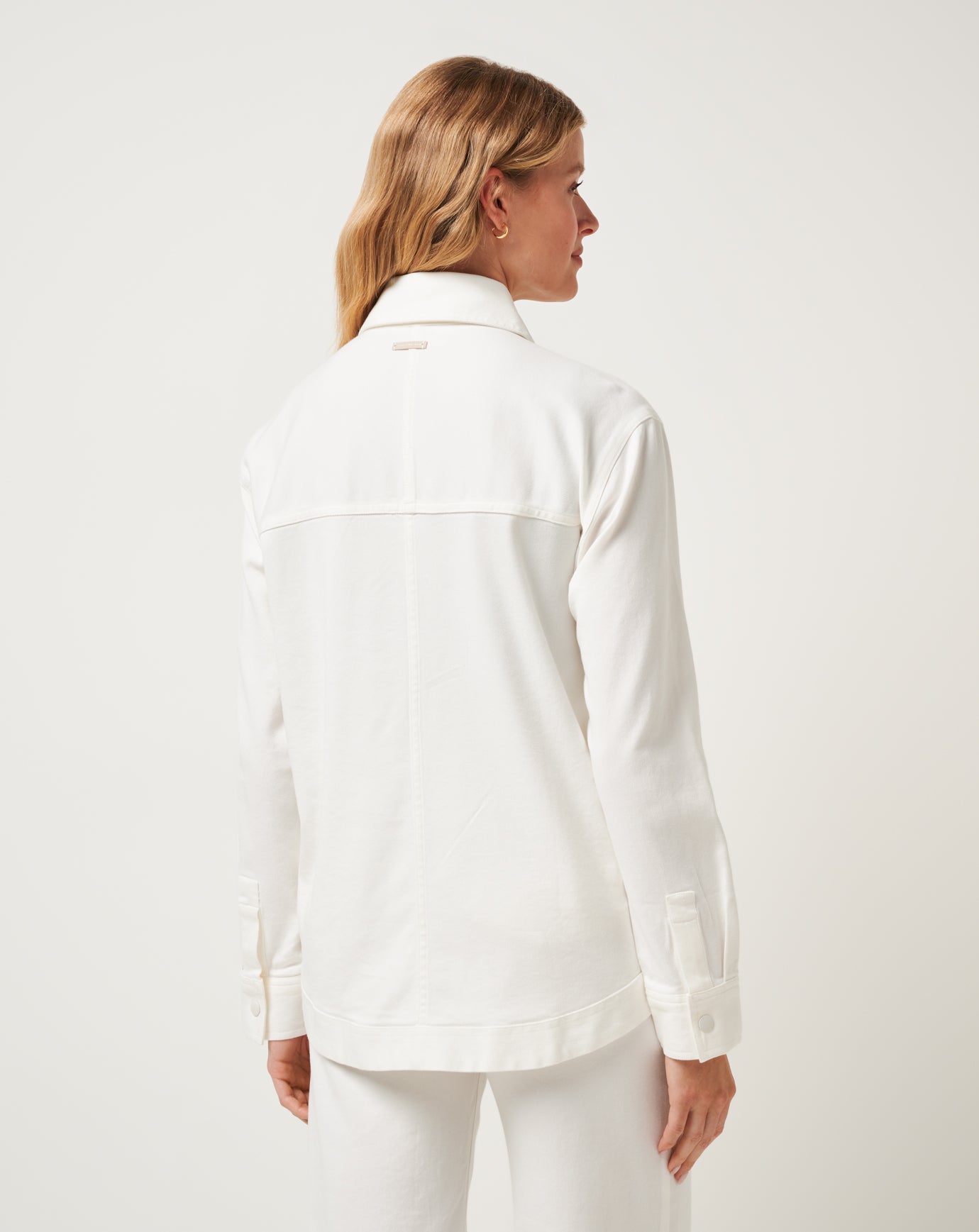 1LG039_1WHT_2_ECOMM.jpg